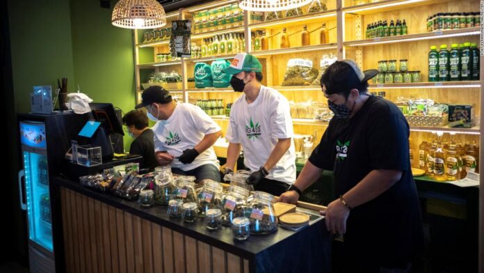 cannabis-cafes-the-latest-addition-to-thailand’s-tourism-offerings